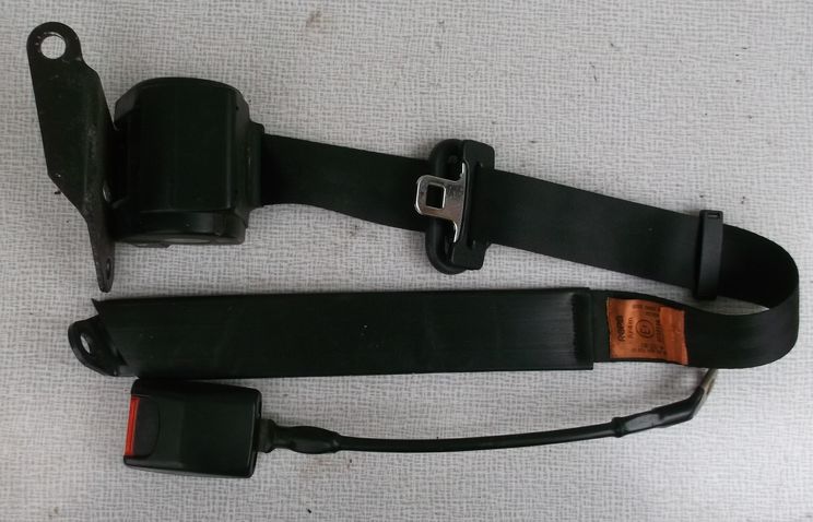 Citroen GSA Roller belt front left, used